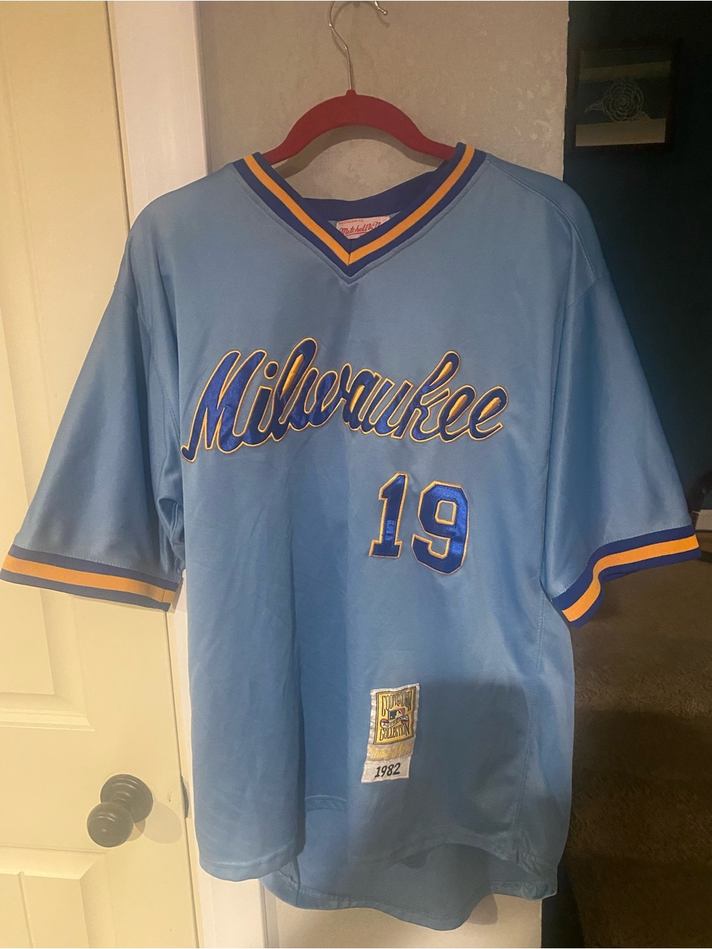 Mitchell & Ness 1982 Milwaukee Brewers #19 Robin Yount Jersey - Size 50 or XL